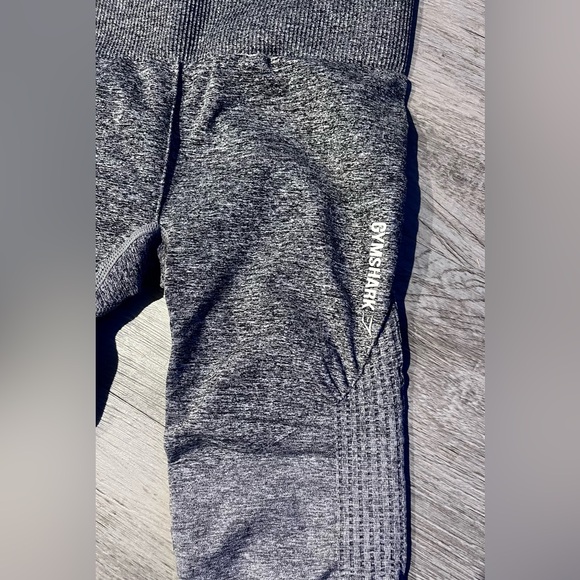🦈 EUC Gymshark Gray Workout Set in Size Small. Look good while working out! - Picture 8 of 11
